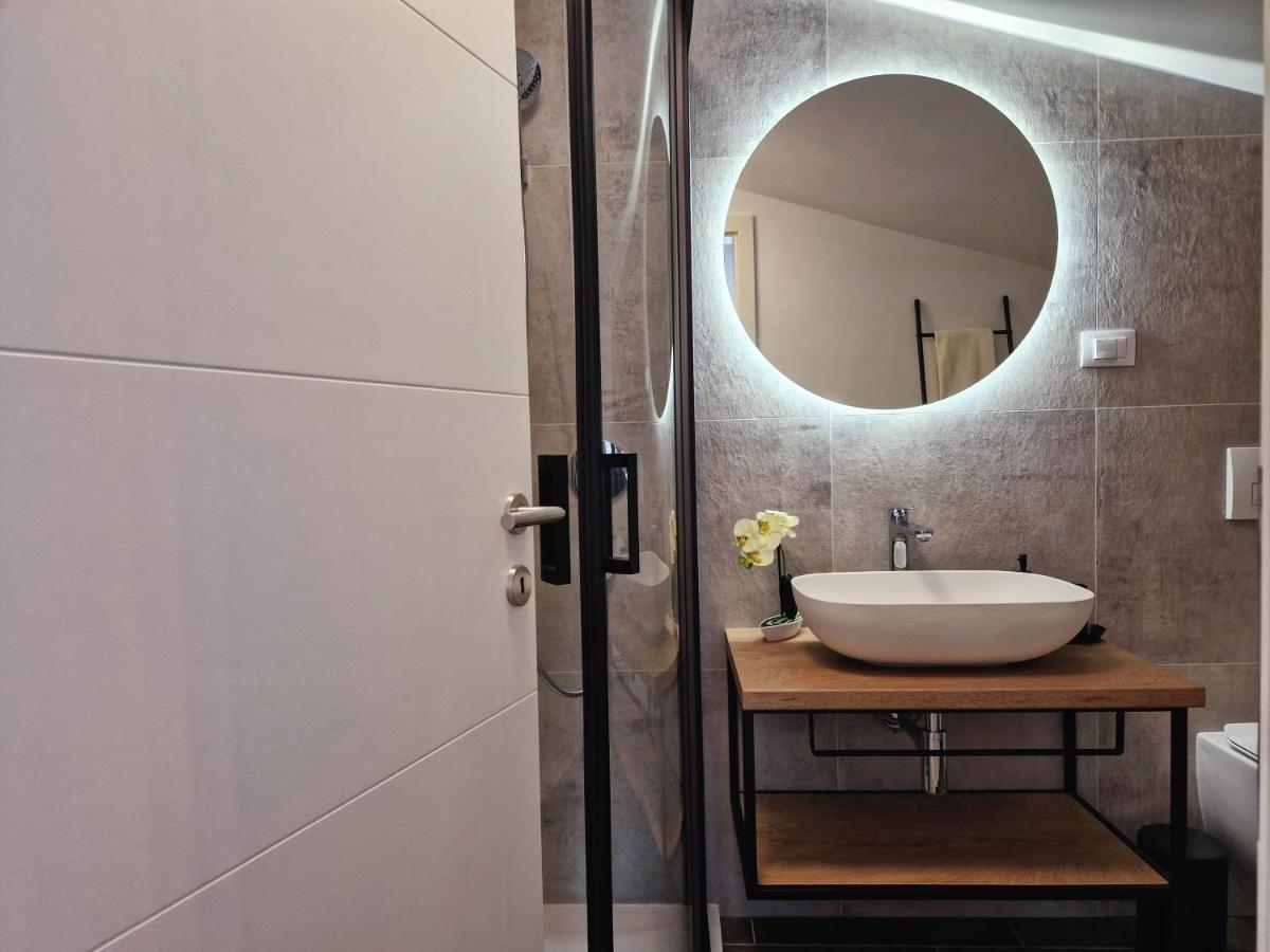 Olivea Luxury Suites 파자나 외부 사진